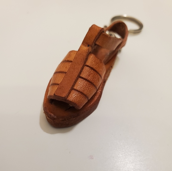 Vintage Mexican Handmade Hauraches Key Chain - Picture 3 of 4